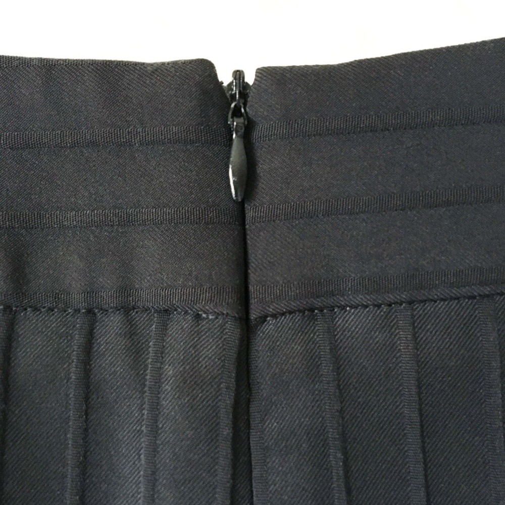 ARMANI COLLEZIONI Black Pinstripe Pencil Skirt - Picture 6 of 9